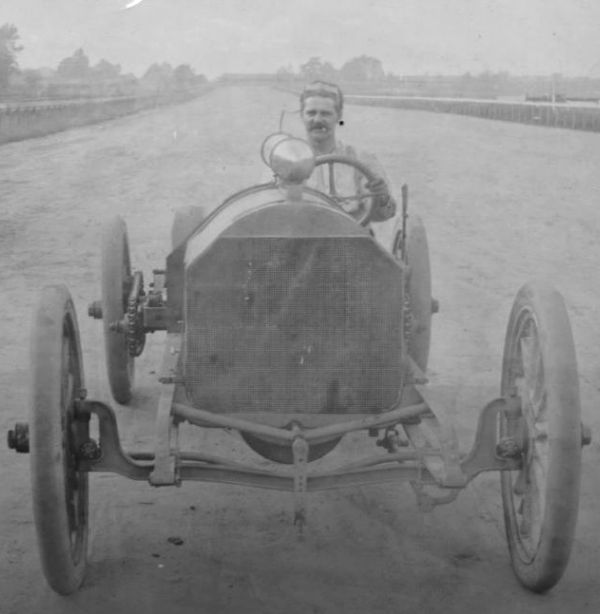 Louis-Joseph Chevrolet behind the wheel of a Fiat 28-40 HP Corsa