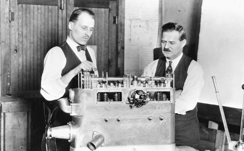 Cornelius W. van Ranst & Louis J. Chevrolet with SOHC aluminium Stutz backed Frontenac 4-cyl Engine, 1919