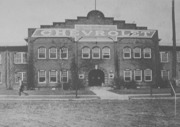 The first Chevrolet factory in the former building of the Imperial Wheel Company, Flint 1912